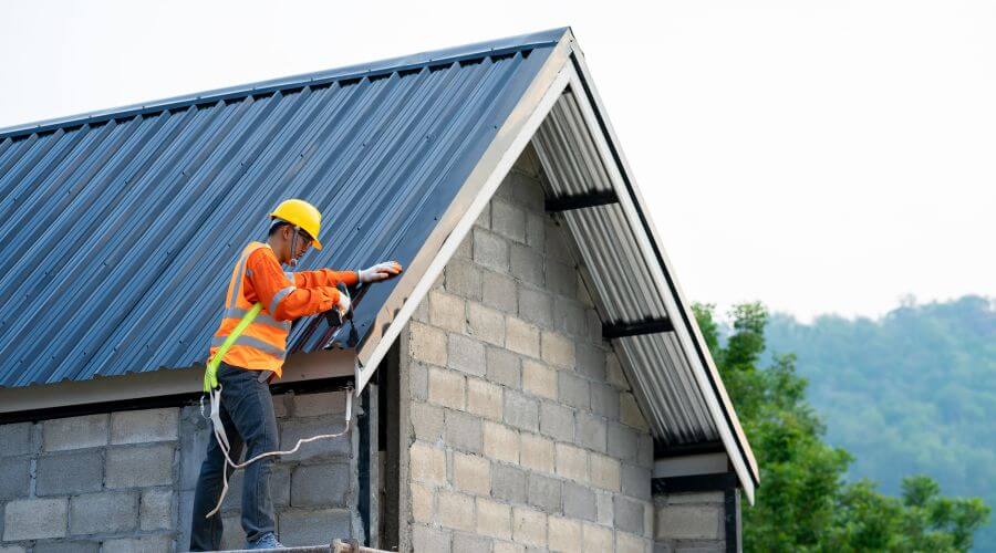 Professional Flat Roofing Installation in Westgate, IA